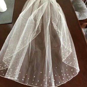 David's Bridal Veil White